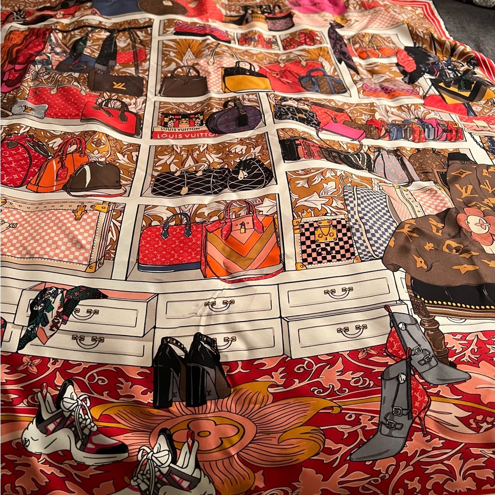 Louis Vuitton Multicolor Scarf - Picture 5 of 12